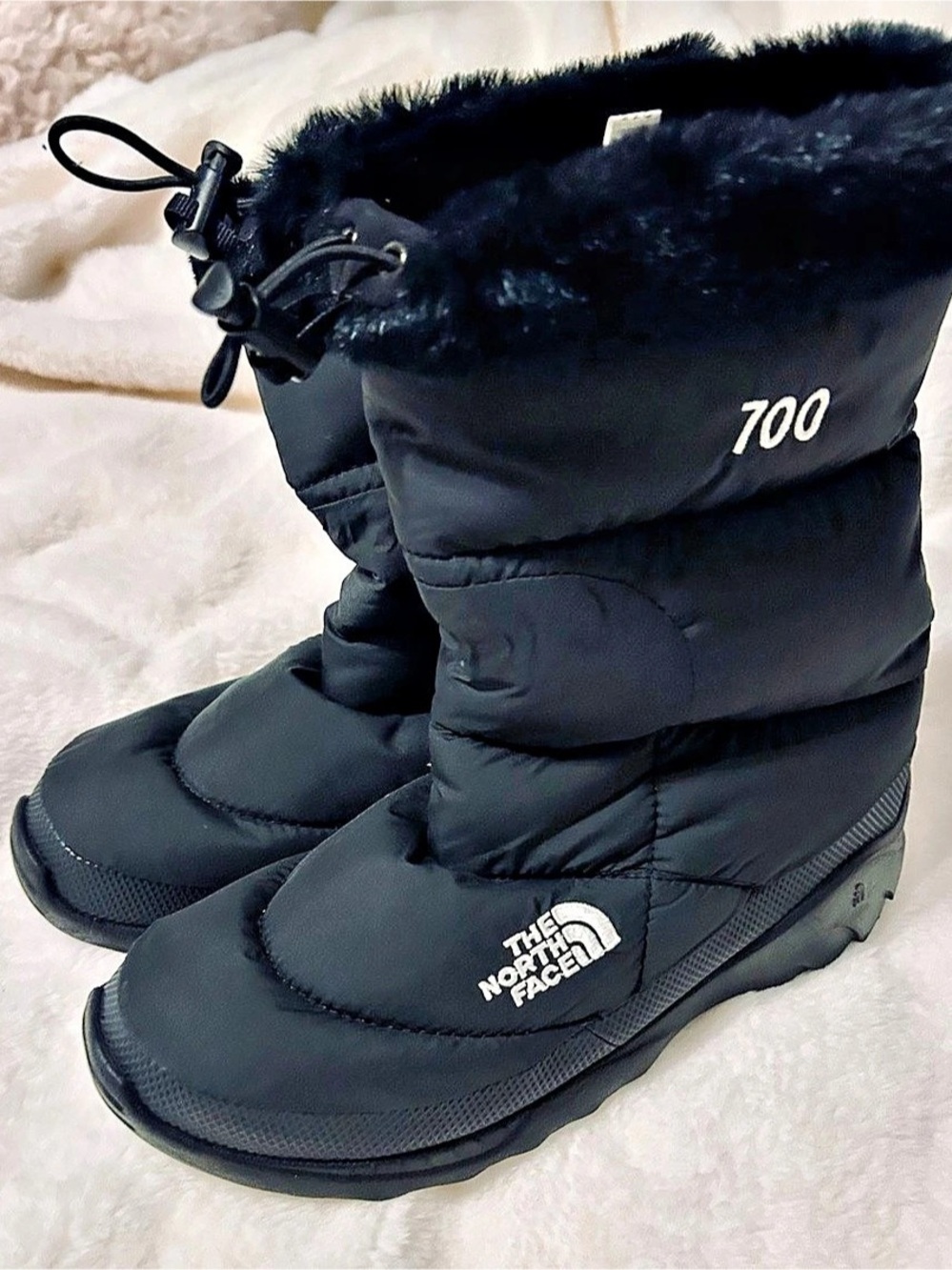 The North Face Nuptse 700 Black Winter Boots US 9 New